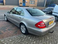 Occasion Mercedes E280 Avantgarde 231 PK (169 kW) 2005 Grijs (metallic) Sedan