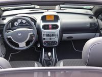 tweedehands Opel Tigra TwinTop 1.4-16V Rhythm Stoelverwarming Radio cd s