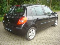 tweedehands Renault Clio 1.2 TCE Airco. Loopt stationair onregelmatig