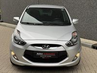Occasion Hyundai ix20 Premium 90 PK (66 kW) 2015 Zilver (metallic) Hatchback
