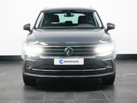 tweedehands VW Tiguan 1.5 TSI 150PK DSG-7 Life + | TREKHAAK | NAVI BY APP | ALCANTARA | CAMERA