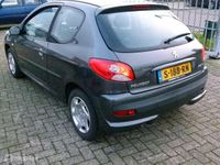 tweedehands Peugeot 206+ 206 + 1.4 XS <<66.000 km>> nieuwe APK en distributie