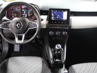 tweedehands Renault Clio V 1.0 TCe 90 Techno / Rondomzichtcamera / Apple Car Play & Android Auto / Armsteun voor / Parkeersensoren voor + achter / Metaalkleur / Cruise control / DAB / Automatische airco / Keyless / Kunstlederen - stof bekleding / LED / Navigatiesysteem