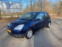 Occasion Ford Fiesta Celebration 2003 Blauw (parellak) Hatchback