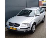 Occasion VW Passat Comfortline 116 PK (85 kW) 2001 Grijs, metallic lak Stationwagen