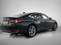 Occasion Lexus ES300H Sport Line 218 PK (160 kW) 2019 Zwart (metallic) Sedan