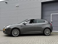 Occasion Alfa Romeo Giulietta Exclusive 170 PK (125 kW) 2015 Grijs Hatchback