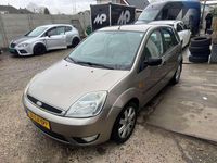 Occasion Ford Fiesta Ghia 80 PK (58 kW) 2003 Grijs Hatchback