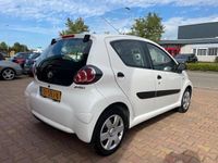 tweedehands Toyota Aygo 1.0-12V Now