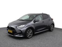 tweedehands Toyota Yaris Hybrid 1.5 Hybrid Executive Limited | Stoel en stuurverwarming | Parkeersensoren voor en achter |