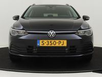 tweedehands VW Golf VIII Variant 1.0 eTSI Life | Achteruitrijcamera | Navigatie | Sfeerverlichting | Adaptieve Cruise control | CarPlay | Draadloze telefoonlader | Parkeersensoren |