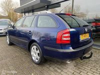 tweedehands Skoda Octavia Combi 1.8 TSI Elegance Attractive Business schuifdak 16inch trekh keurige auto