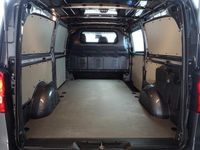 tweedehands Mercedes Vito 116 CDI XL AMG Night Edition- 3 Pers, Leder, Stoelverwarming, Park Assist, Cruise, Clima, Sidebars