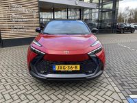 Nieuw Toyota C-HR Executive 2026 Rood SUV