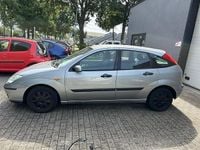 Occasion Ford Focus 75 PK (55 kW) 2004 Grijs Hatchback