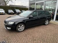 tweedehands Skoda Octavia Combi 1.6 TDI Greentech Style / Navigatie / Parkeerhulp V+A / Cruise Control / Stoelverwarming