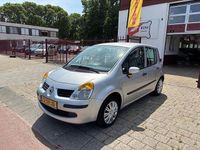 Occasion Renault Modus Authentique 75 PK (55 kW) 2006 Grijs MPV
