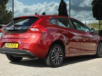 Occasion Volvo V40 123 PK (90 kW) 2017 Rood Stationwagen
