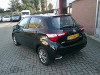 Occasion Toyota Yaris Hybrid 2017 Zwart (metallic) Hatchback