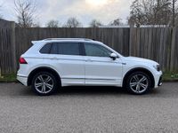 tweedehands VW Tiguan 2.0 TDI DSG Full R-line Panoramadak Xenon LED!