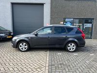 tweedehands Kia Ceed CEE D1.4 CVVT X-ecutive Airco! Cruise! Navi! Trekhaak!