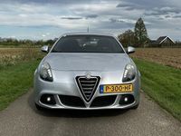 tweedehands Alfa Romeo Giulietta 1.4 T Distinctive | Clima | Xenon | Leder | BT