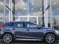 tweedehands Volvo V40 CC 2.0 T3 Momentum / NL Auto / Trekhaak / Standkachel