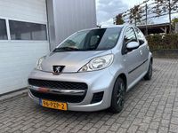 Occasion Peugeot 107 68 PK (50 kW) 2011 Grijs (metallic) Hatchback