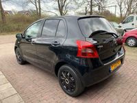 tweedehands Toyota Yaris 1.3 16v VVT-i Linea Luna