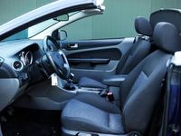 tweedehands Ford Focus Cabriolet Coupé- 1.6 Cool & Sound/AIRCO/LMV/NEDERLANDSE AUTO NAP/