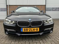 tweedehands BMW 318 3-SERIE Touring d Upgrade Edition LEDER/NAVI/PANO !!!