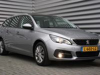 tweedehands Peugeot 308 SW 1.2 PURETECH 130PK ALLURE AUTOMAAT / NAVI / CLIMA / PDC / 16" LMV / CAMERA / PANO. DAK / WINTERPAKKET / BLUETOOTH / CRUISECONTROL / NIEUWSTAAT !!