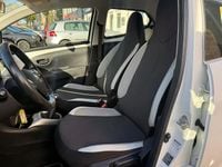 Occasion Toyota Aygo X-play 69 PK (50 kW) 2017 Wit Hatchback