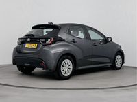 Occasion Toyota Yaris Hybrid Active 116 PK (85 kW) 2023 Grijs Hatchback