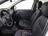 tweedehands Dacia Duster 1.2 TCe125 4x2 Blackshadow | Navigatie | Parkeersensoren | Lederen Bekleding | Trekhaak |