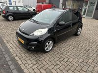 Occasion Peugeot 107 Sportium 68 PK (50 kW) 2013 Zwart Hatchback
