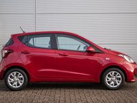 Occasion Hyundai i10 Comfort 67 PK (49 kW) 2019 Rood Hatchback