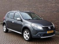 tweedehands Dacia Sandero 1.6 Stepway, airco, 5 deurs, zwart metallic, mooie frisse auto