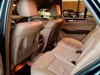 tweedehands Mercedes 350 M-KLASSE- NL Auto - Keyless Entry - El. Trekhaak - Verkeersbordherkenning - Stoelverwarming -