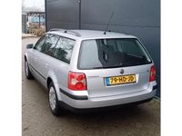 Occasion VW Passat Comfortline 116 PK (85 kW) 2001 Grijs, metallic lak Stationwagen