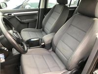 tweedehands VW Touran 1.6-16V FSI airco hoge instap !! getint glas lm velgen mooie volle auto , nwe apk trekhaak recent beurt gehad