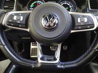 tweedehands VW Golf VII 1.4 TSI GTE 205pk R-Sport (panodak,camera,keyless,DAB,stoelverw,LED,sfeerverlichting)