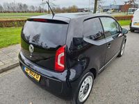 tweedehands VW up! 1.0 Black Edition airco