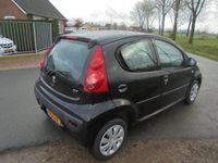 tweedehands Peugeot 107 1071.0 benzine 5 deurs