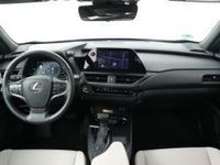 tweedehands Lexus UX 250h F Sport Design | Leer | Stoelverwarming | Apple Ca