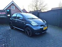 Occasion Toyota Aygo Comfort 68 PK (50 kW) 2009 Grijs (metallic) Hatchback