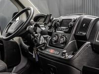 Occasion Opel Movano 165 PK (121 kW) 2022 Zilver Van