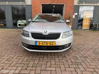 Occasion Skoda Octavia Business Line 140 PK (102 kW) 2014 Grijs Hatchback