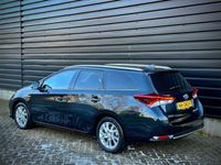 tweedehands Toyota Auris Touring Sports 1.8 Hybrid Executive PANO|STOELVERW|LANEASS