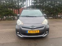 Occasion Toyota Verso-S 99 PK (72 kW) 2012 Grijs MPV
